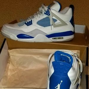 Jordan 4s